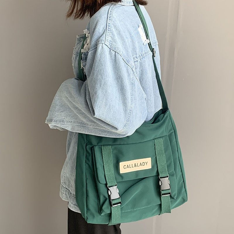 Young Women Large Capacity Of The Single Shoulder Bag Pack Waterproof Pure Color Messenger Bag Of Inclined Students Pack
