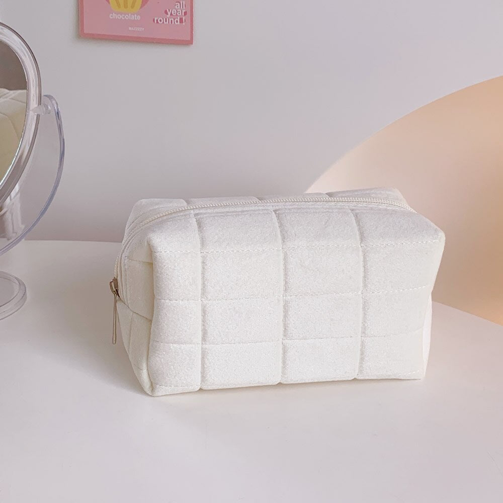 Zipper Lipsticks Toilet Make Up Brush Bag Makeup Pouch 3D Flower Print Cosmetic Bag Vintage Style Women Pencil Case Makeup Bags