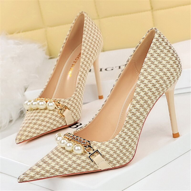 xiangtuibao Women 7.5cm 9.5cm High Heels Plaid Pumps Pointed Toe Wedding Bridal Middle Low Heels Lady Pearl Scarpins Event Stripper Shoes