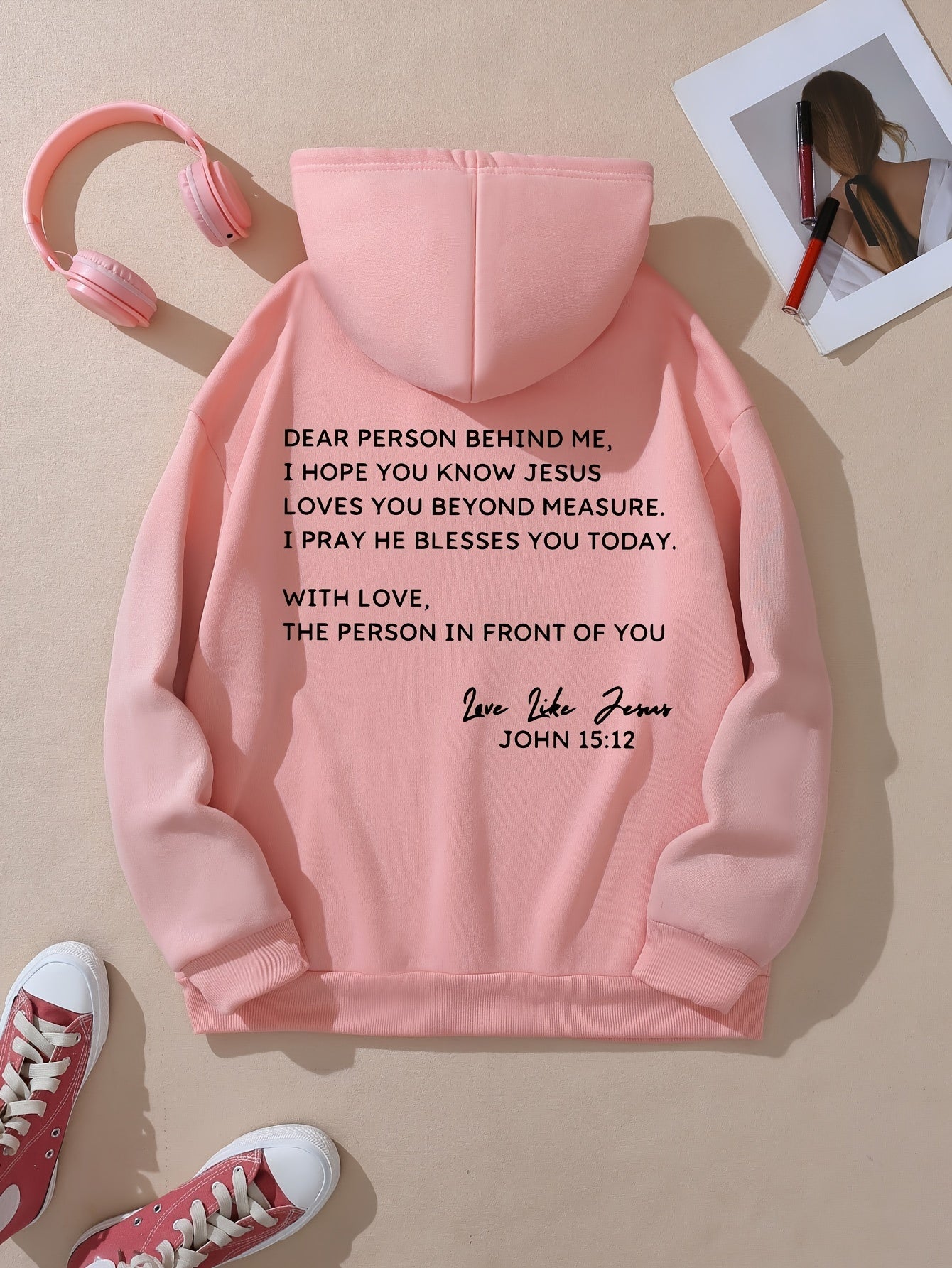 Womens Chic Letter Print Hoodie with Pockets - Adjustable Drawstring Sweatshirt - Comfortable Casual Wear for Everyday Style
