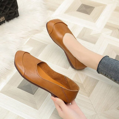 LLOGAI Woman Casual square toe flats sneakers ballet shoe women solid shallow slip on loafers soft pu leather grandma shoe femme