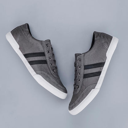 YITU Luxury Low top Men Vulcanize Shoes Autumn New Leather Casual Shoes Korean Breathable Black lace-up Sneaker Shoes