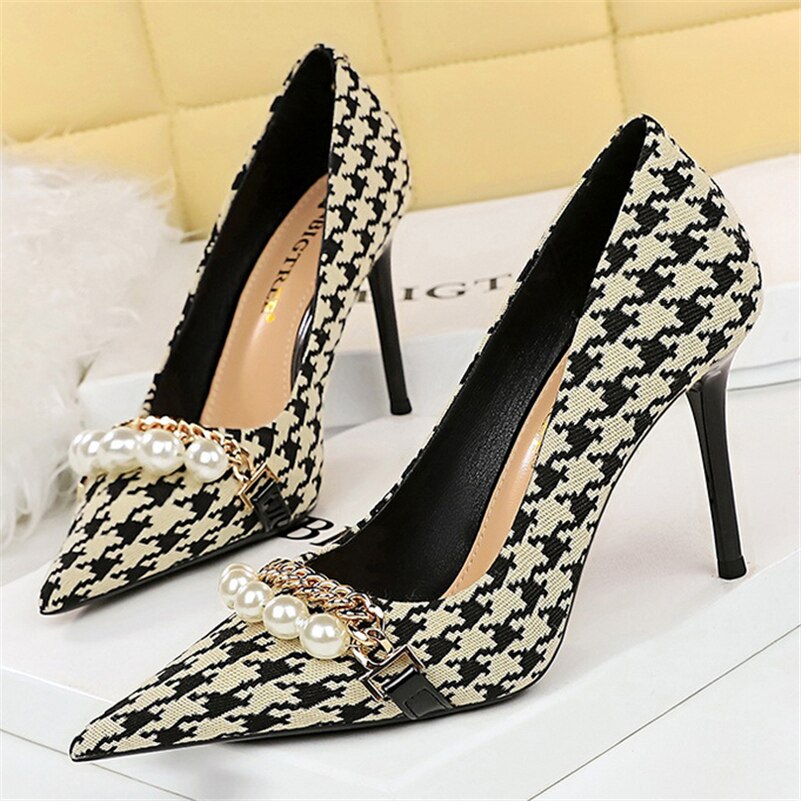 xiangtuibao Women 7.5cm 9.5cm High Heels Plaid Pumps Pointed Toe Wedding Bridal Middle Low Heels Lady Pearl Scarpins Event Stripper Shoes