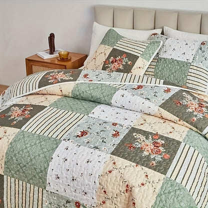 2/3pcs Floral Patchwork Quilt Set - Stylish Patch Design, Ultra-Soft & Breathable, Freshly Chic, Perfect for All Seasons, Includes Quilt & Pillowcases, Ideal for Dorms, Hotels, Bedrooms
