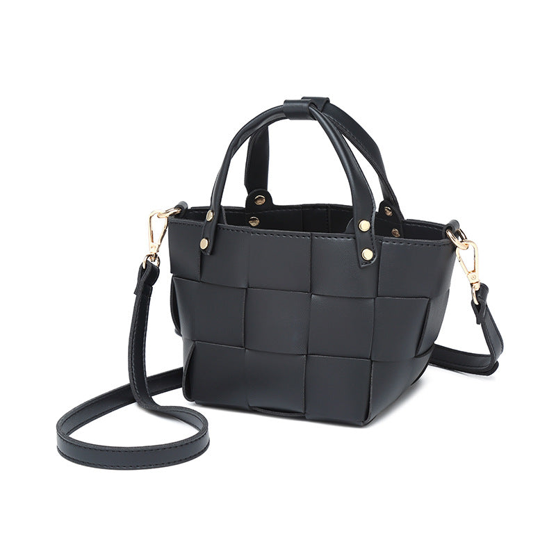 2025 Bag Autumn Women's popular Woven Bucket Bag Textured Vegetable Basket Bag Niche Versatile Casual Mother and Child Handbag