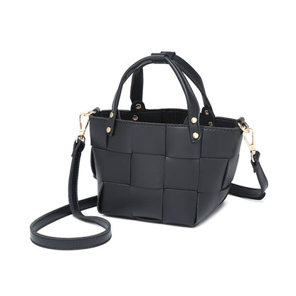 2025 Bag Autumn Women's popular Woven Bucket Bag Textured Vegetable Basket Bag Niche Versatile Casual Mother and Child Handbag