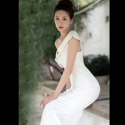 2025 light wedding dress bride simple temperament fish tail satin door yarn single shoulder super fairy trailing dress advanced sense