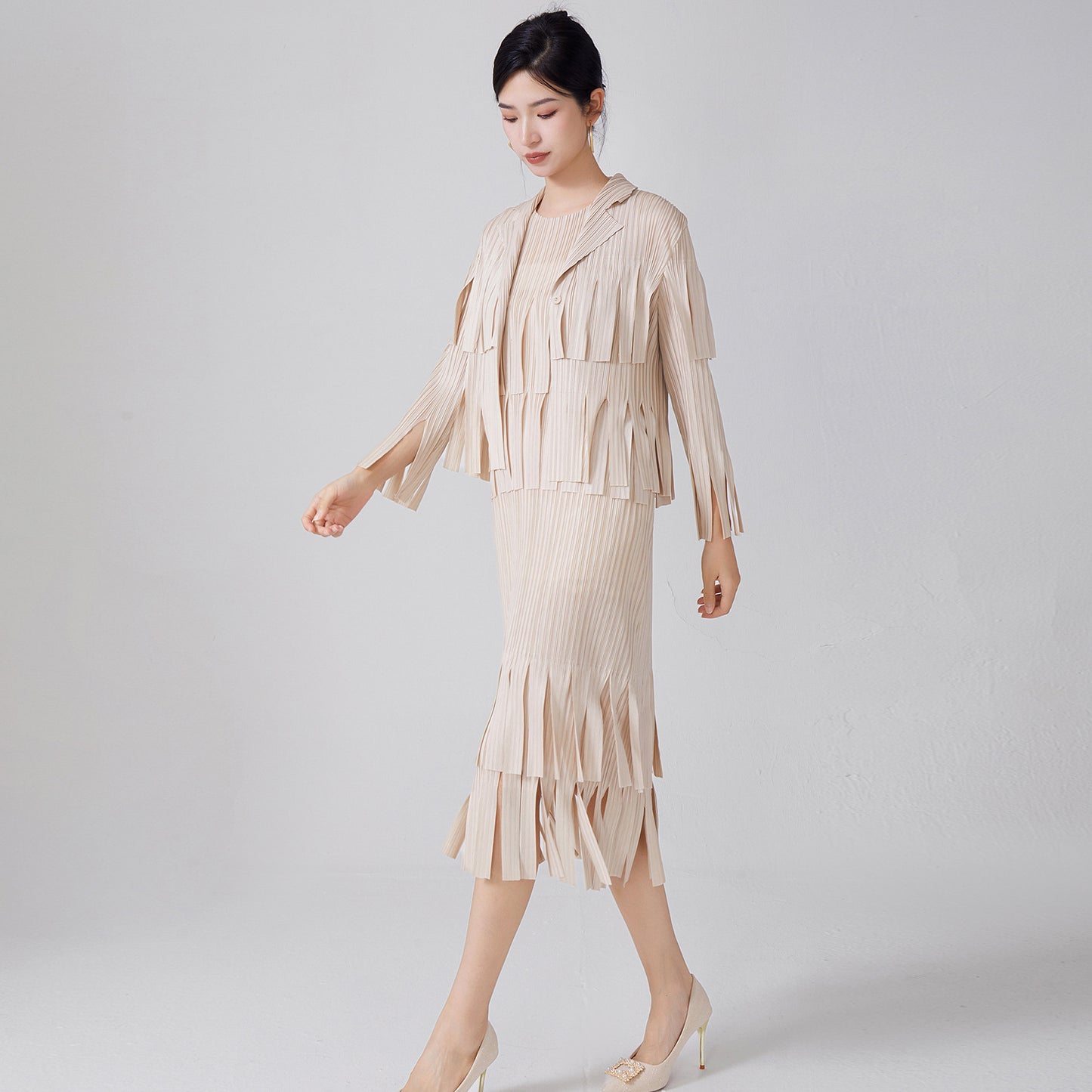 2025 Women's temperament fashion suit women's high-end fringed sleeveless dress cardigan shawl jacket two-piece set spring