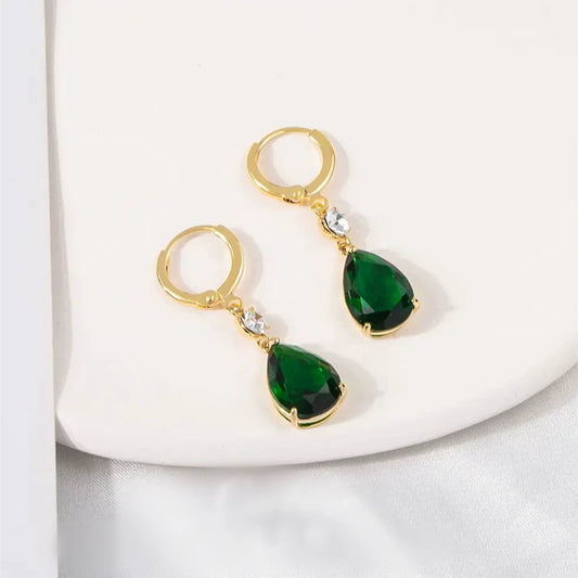 Super flash emerald crystal water drop ear buckle women's 2025 new niche design earrings temperament versatile light luxury earrings