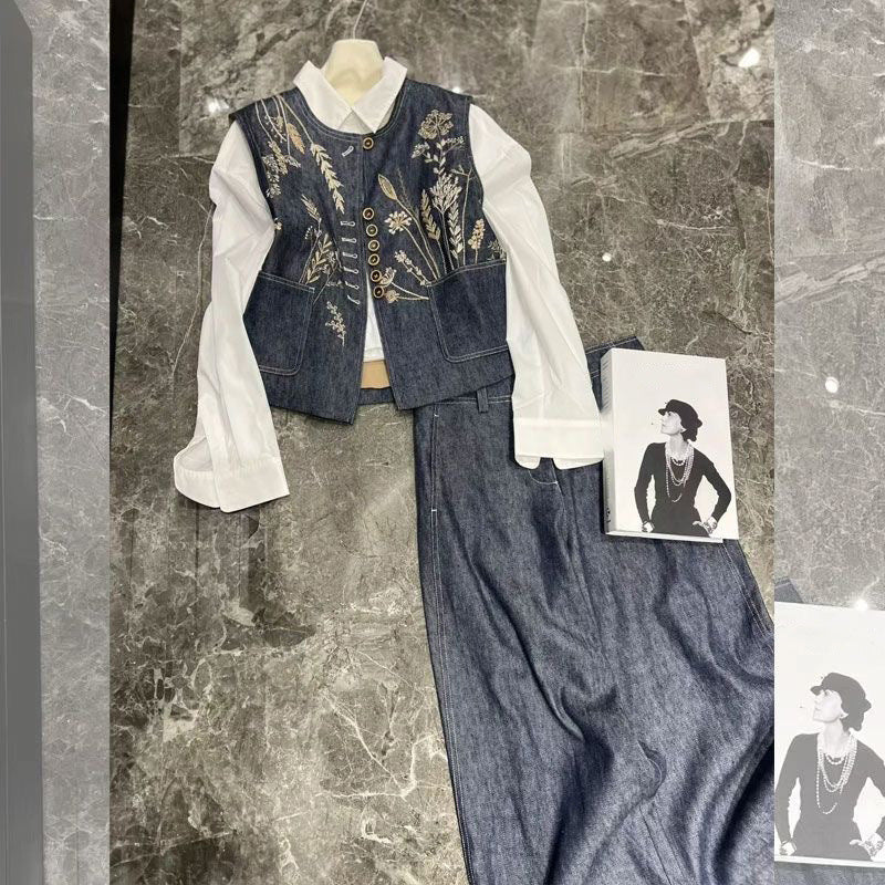 2025 Niche high-end embroidery washed denim vest spring and summer  new loose and thin linen trousers set