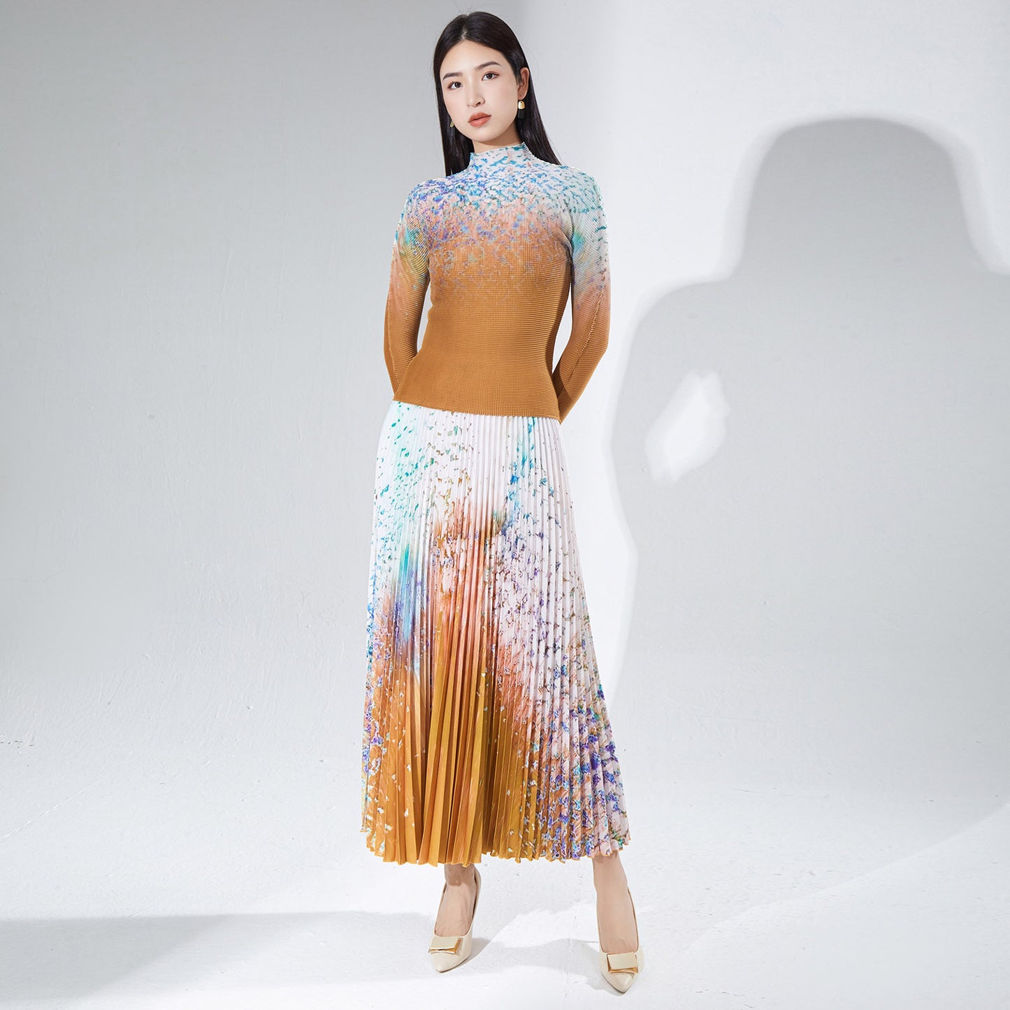 2025 Fashion pleated suit women's autumn clothing high-quality two-piece set processing custom-made 2025 Popular trade big-name women's clothing foundry