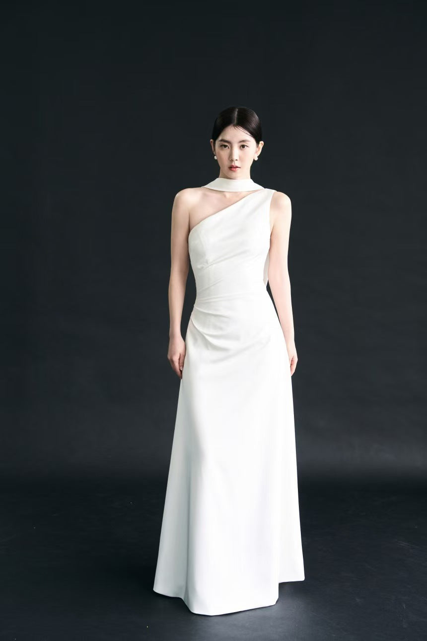 2025 Light wedding dress, white one-shoulder streamer design, morning robe, certificate, small white skirt, high-end niche light dress, fishtail skirt pendulum