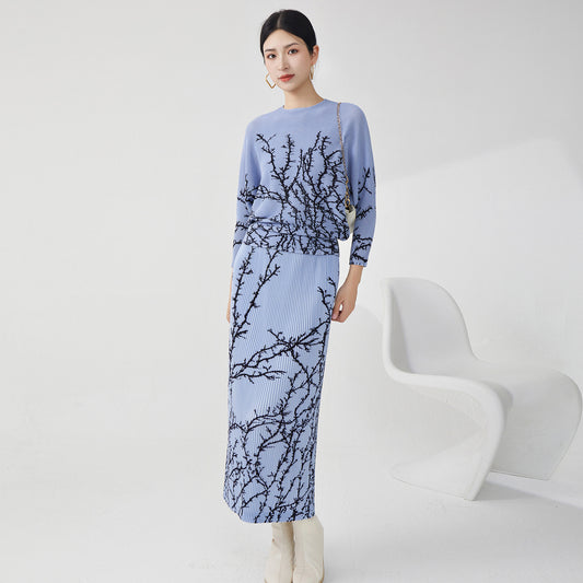 2025 Fashion Women's High-end Suit Light Luxury Age Reduction Bat Sleeve Skinny Top Split Skirt Two-piece Set