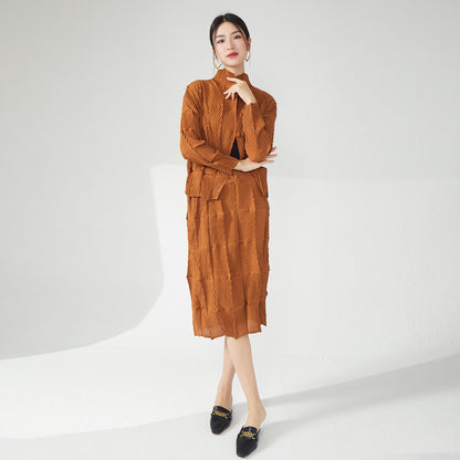 2025 Nanyou high-end women's clothing Sanzhai spring and autumn suit skirt single-breasted pleated shirt jacket straight skirt pleated two-piece set