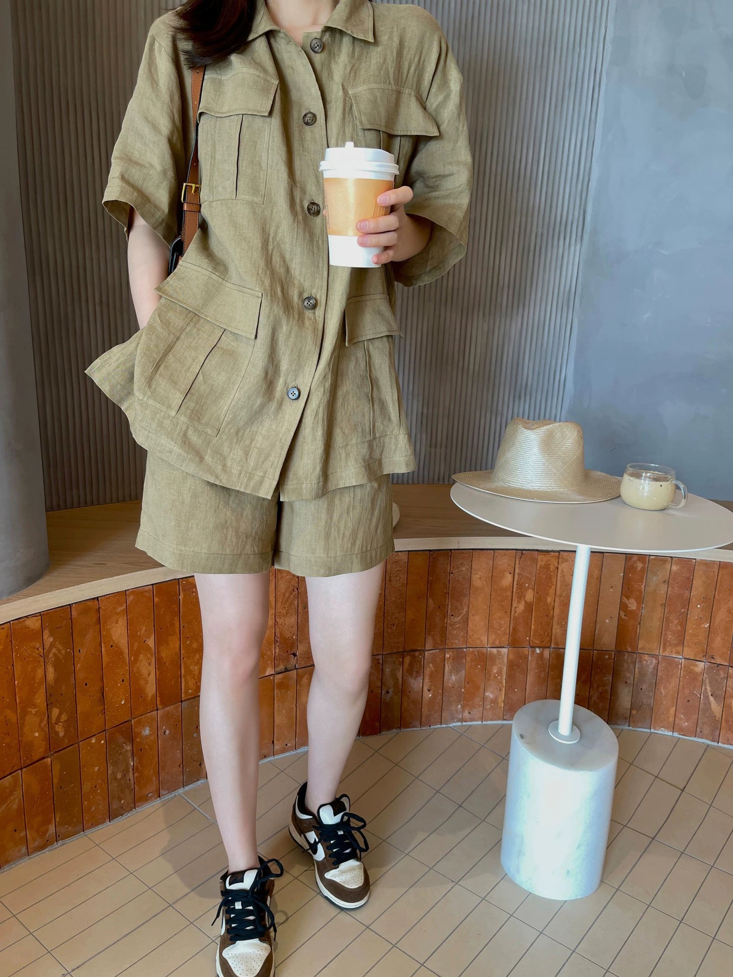 2025 spring and summer pickle green linen short set women's loose lazy style cotton and linen top and shorts two-piece set