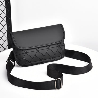 2025 New street trend messenger bag men's high-end diamond shoulder bag large capacity personalized fashion breast bag wholesale
