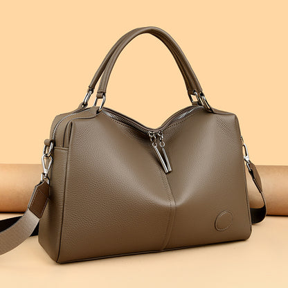 2025 Leather bag autumn women's popular new fashion temperament handbag high sense large capacity niche messenger bag women