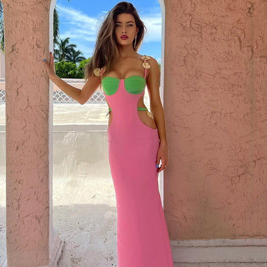 2025 's new contrasting color splicing suspender backless A-word skirt, a hot-selling sexy waist split dress for women in autumn