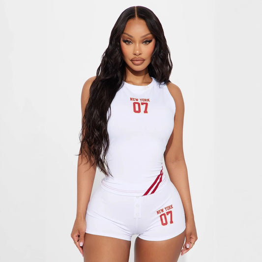 In the summer of , Popular,  and other New Popular trade open-navel short alphanumeric printed vest waist-length shorts set