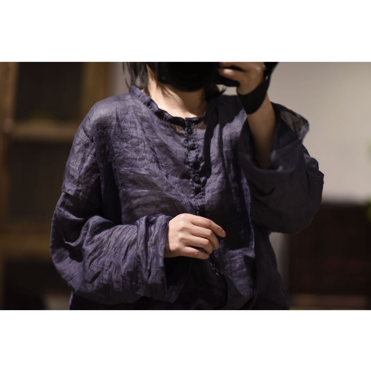2025    23/3 Xiaochu, inner literary and retro light and thin ramie loose shoulder crew neck button-down shirt
