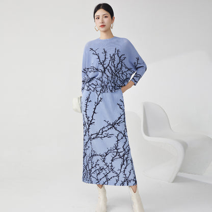 2025 Fashion Women's High-end Suit Light Luxury Age Reduction Bat Sleeve Skinny Top Split Skirt Two-piece Set