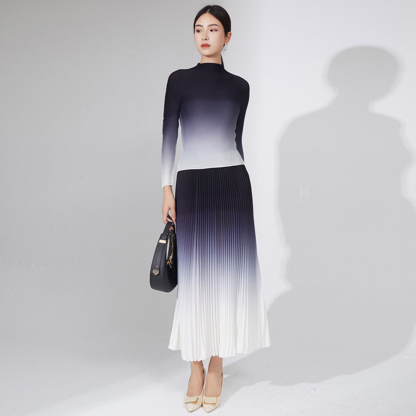 2025 Fashion pleated suit women's autumn clothing high-quality two-piece set processing custom-made 2025 Popular trade big-name women's clothing foundry