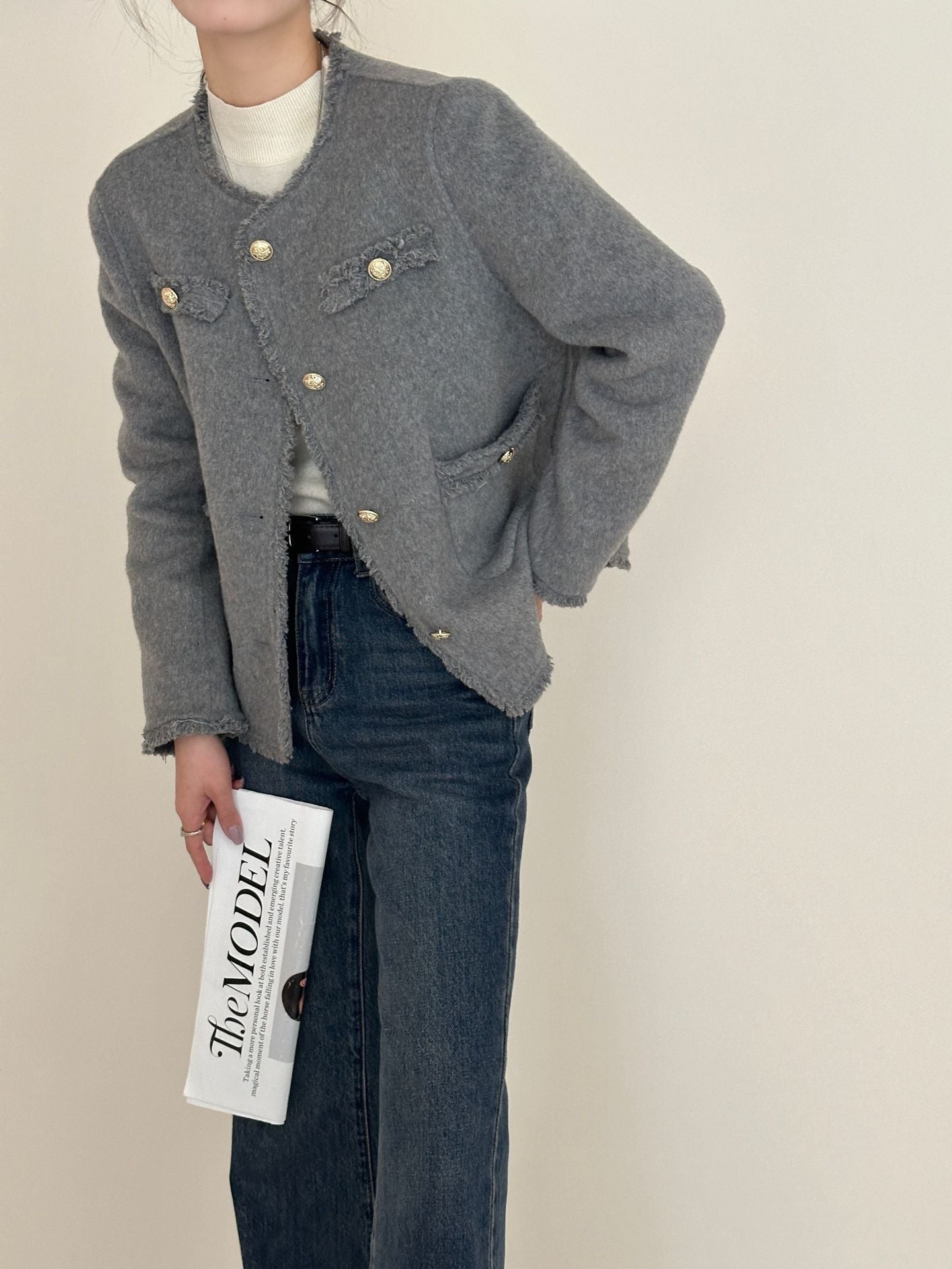 2025 Solid color rough edge small fragrant wind round neck single-breasted front shoulder hand-sewn short double-sided nylon wool woolen coat coat women