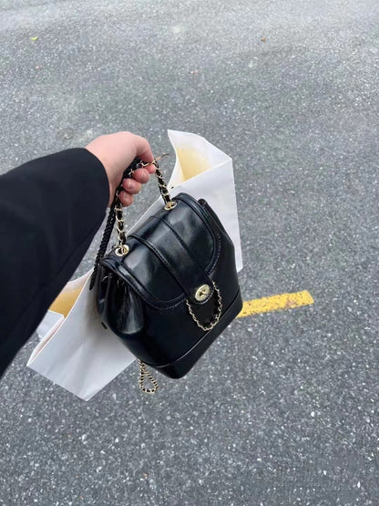 XIANGTUIBAO South Korea Niche Autumn and Winter Mini Chanel Style Chain Backpack Female Ins Blogger Student Oil Wax Leather Shoulder Bag