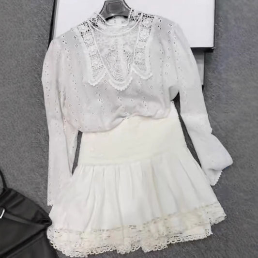 2025 ISA same style, niche design, heavy industry hollow embroidery crochet niche shirt + pleated skirt