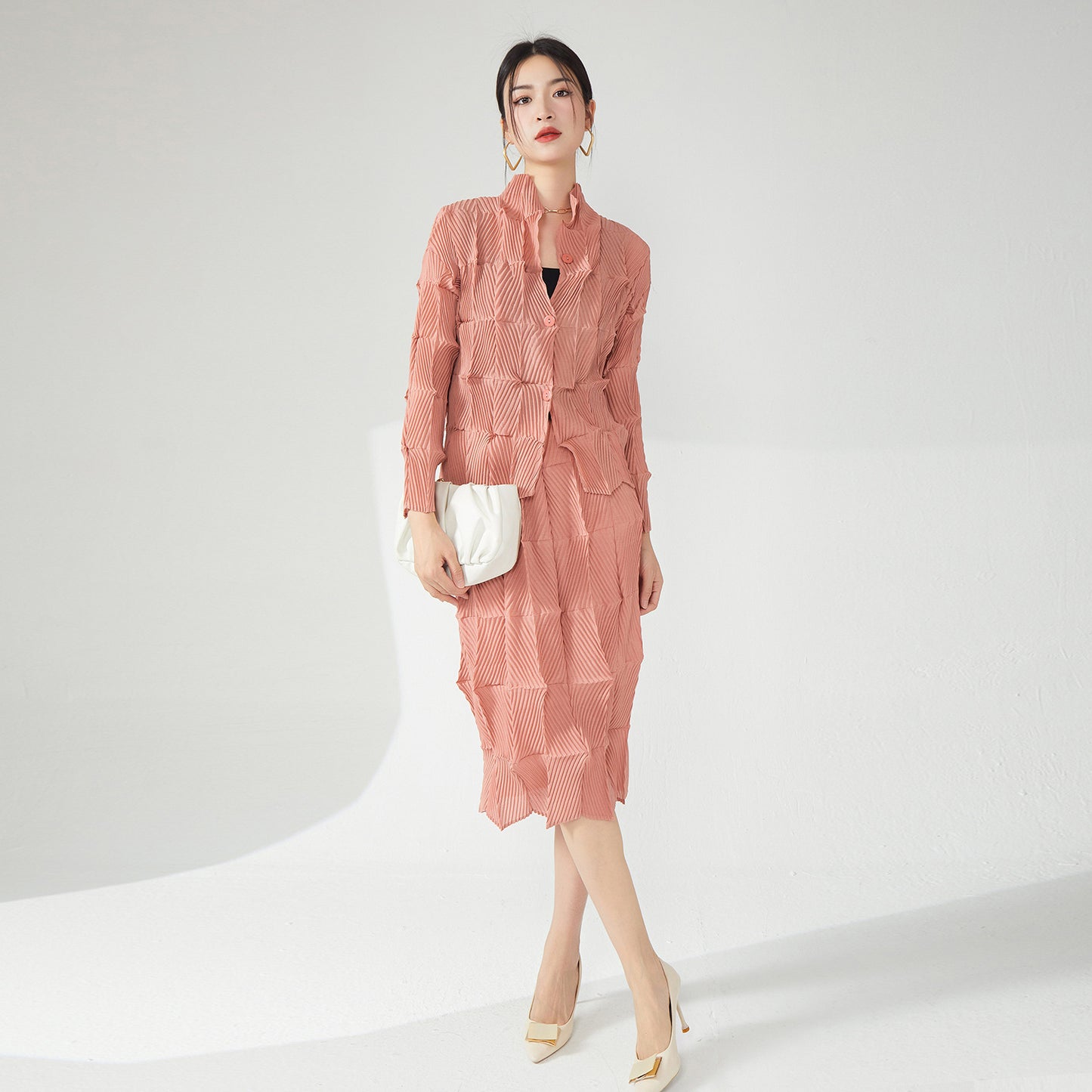 2025 Nanyou high-end women's clothing Sanzhai spring and autumn suit skirt single-breasted pleated shirt jacket straight skirt pleated two-piece set