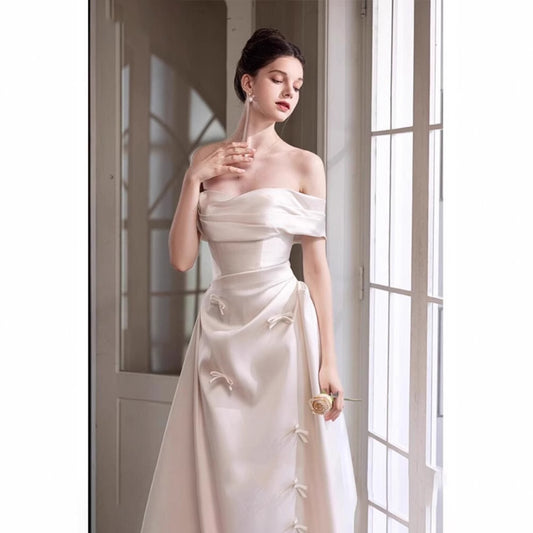 2025 light wedding dress bride  new high-end satin door yarn simple one-word shoulder engagement robe dress