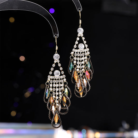 2025 Retro ethnic style  exaggerated earrings long female temperament bohemian elegance water drop fringed feather earrings