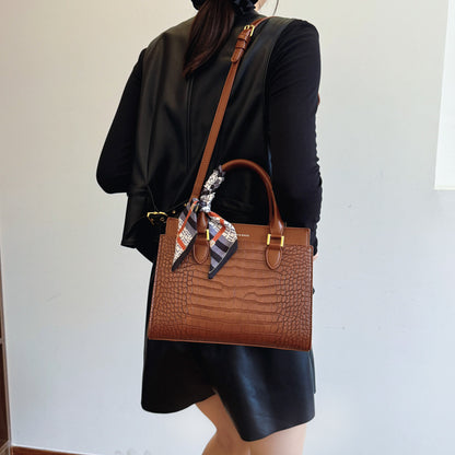 2025 Bag Autumn Women's popular High-end Crocodile Pattern Handbag Simple Texture Fashion Shoulder Bag Work Commuter Bag