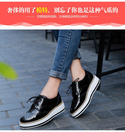 Spring Autumn Flat Oxford Shoes For Women Platform Shoes Woman Brogue Patent Leather Flats Lace Up Women Shoes Female