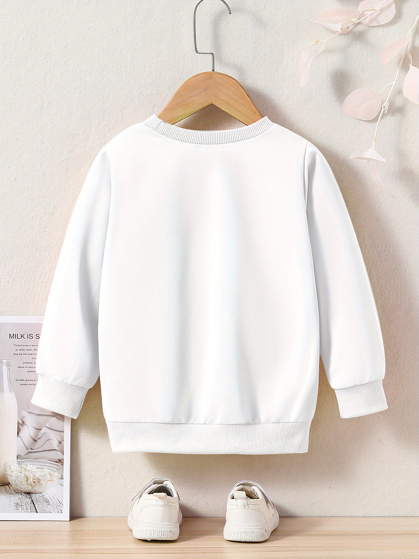 Boys Pure Cotton Cute Car Print Round Neck Comfortable Casual Long Sleeve Sweatshirt For Spring And Autumn And Winter Cozy & Versatile Sweatshirt Top For Indoors & Outdoors