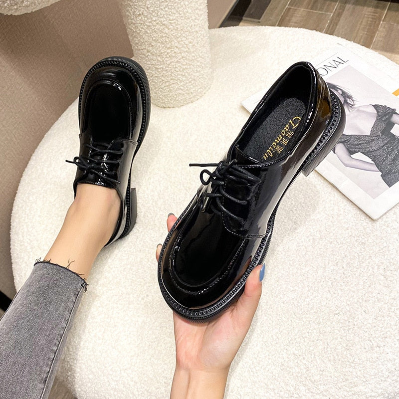 round toe lace up brogue shoes woman British designer thick heel oxford derby flats women japanned leather loafers plus size 43