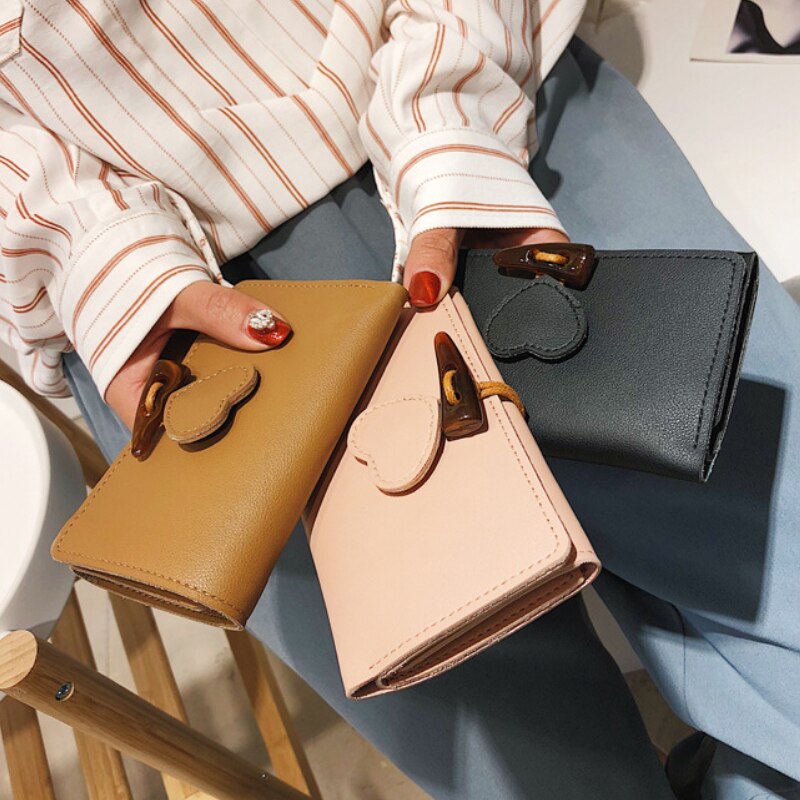 Horn Button Wallets New Arrivals Women Vintage Short Style Purses Heart Pattern Fashion Panelled Trendy Coin Card Holders Luxury