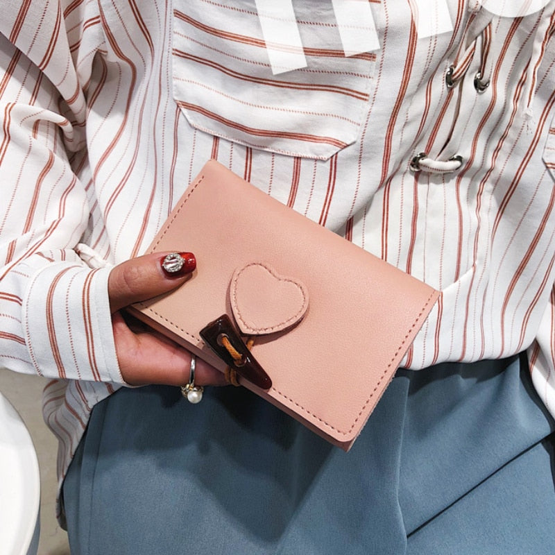 Horn Button Wallets New Arrivals Women Vintage Short Style Purses Heart Pattern Fashion Panelled Trendy Coin Card Holders Luxury
