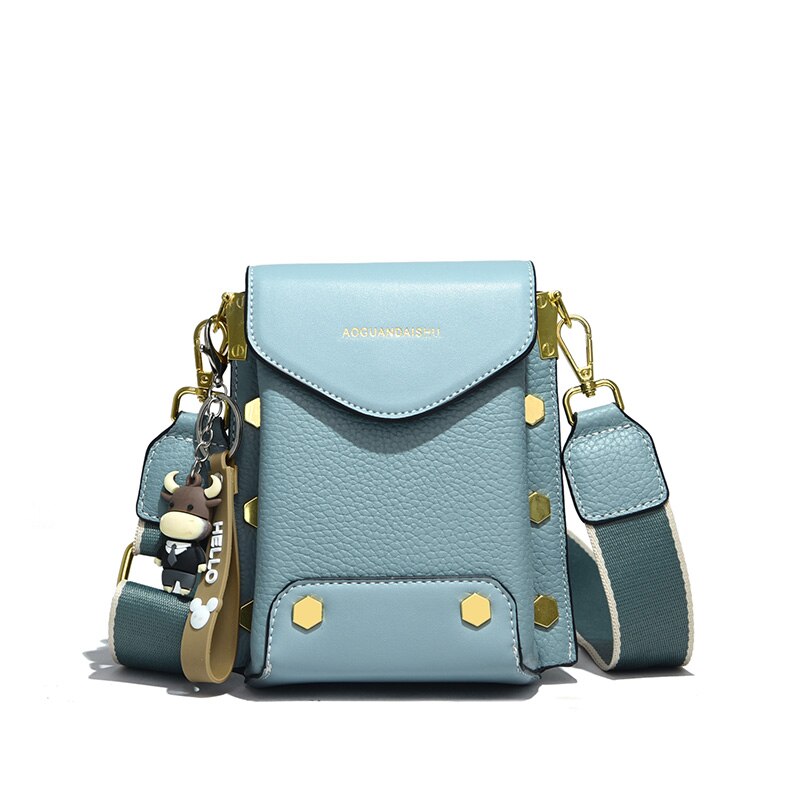 100% Cowhide Women&#39;s Wide Strap Shoulder Bag Genuine Leather Messenger Mobile Phone Bag With Pendant Square Ladies Crossbody Bag