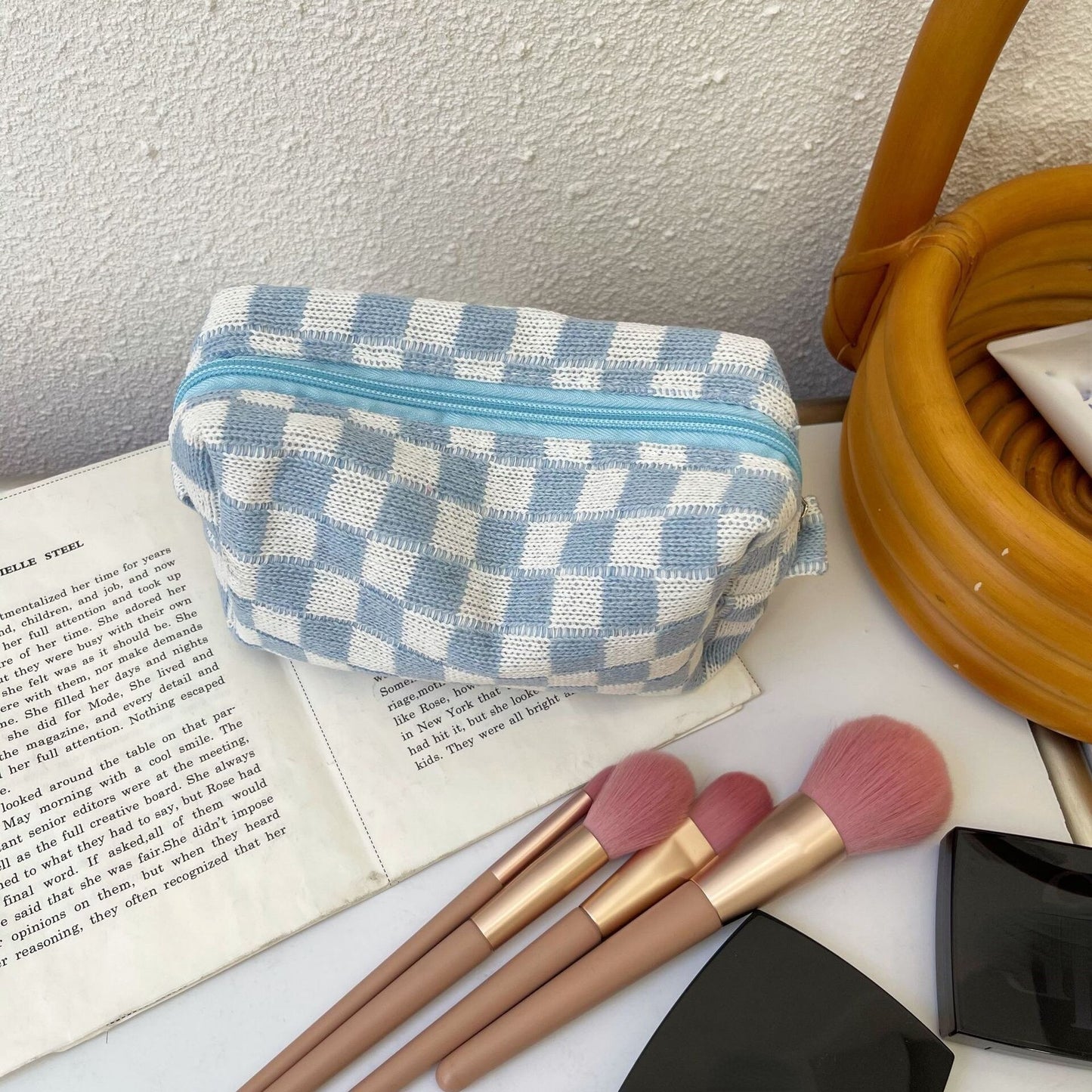 Korean Fashion Pencil Case Corduroy Plaid&Flowers Makeup Bag Lipsticks Bag Women Neceser Small Cosmetic Bag Beauty Organizer Bag