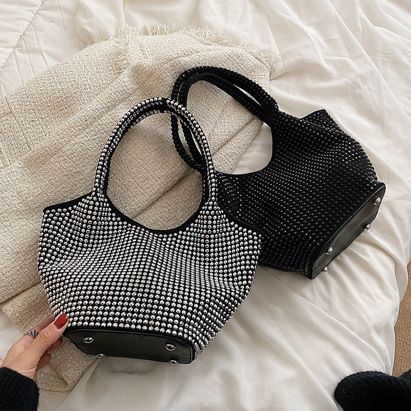 Women&#39;s Bags Rivet Underarm Shoulder Bags Fashion Designer Handbags Large Capacity Casual Totes Ladies Soft Trendy Shopping Bags