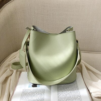 Casual Wide Strap Buckets Bag Designer Women Shoulder Bags Luxury Pu Crossbody Bag Large Capacity Messenger Bag Simply Purses