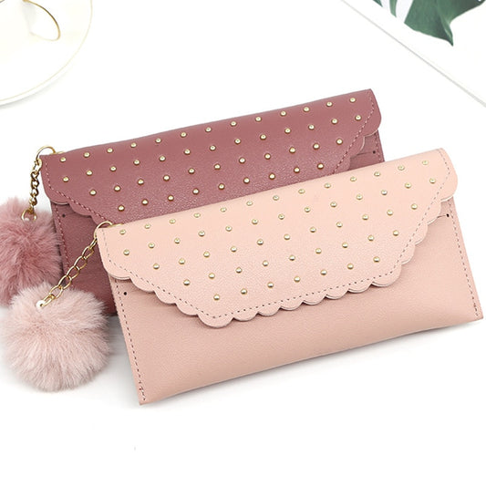 Women&#39;s Wallet New Vintage Stud Buckle Long Ladies Wallet Card Wallet PU Leather Wallet with Fur Ball Jewelry Phone Case