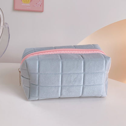Zipper Lipsticks  Toilet Make Up Brush Bag Makeup Pouch 3D Flower Print Cosmetic Bag Vintage Style Women Pencil Case Makeup Bags
